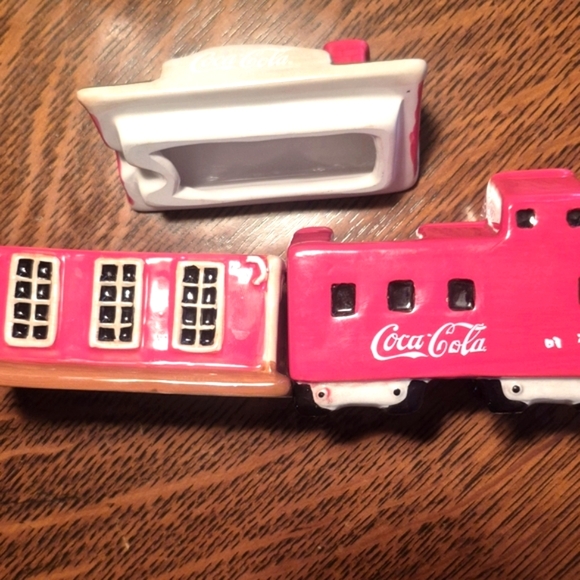 Vintage Coca-Cola Red and Green Cream And Sugar - Picture 9 of 11